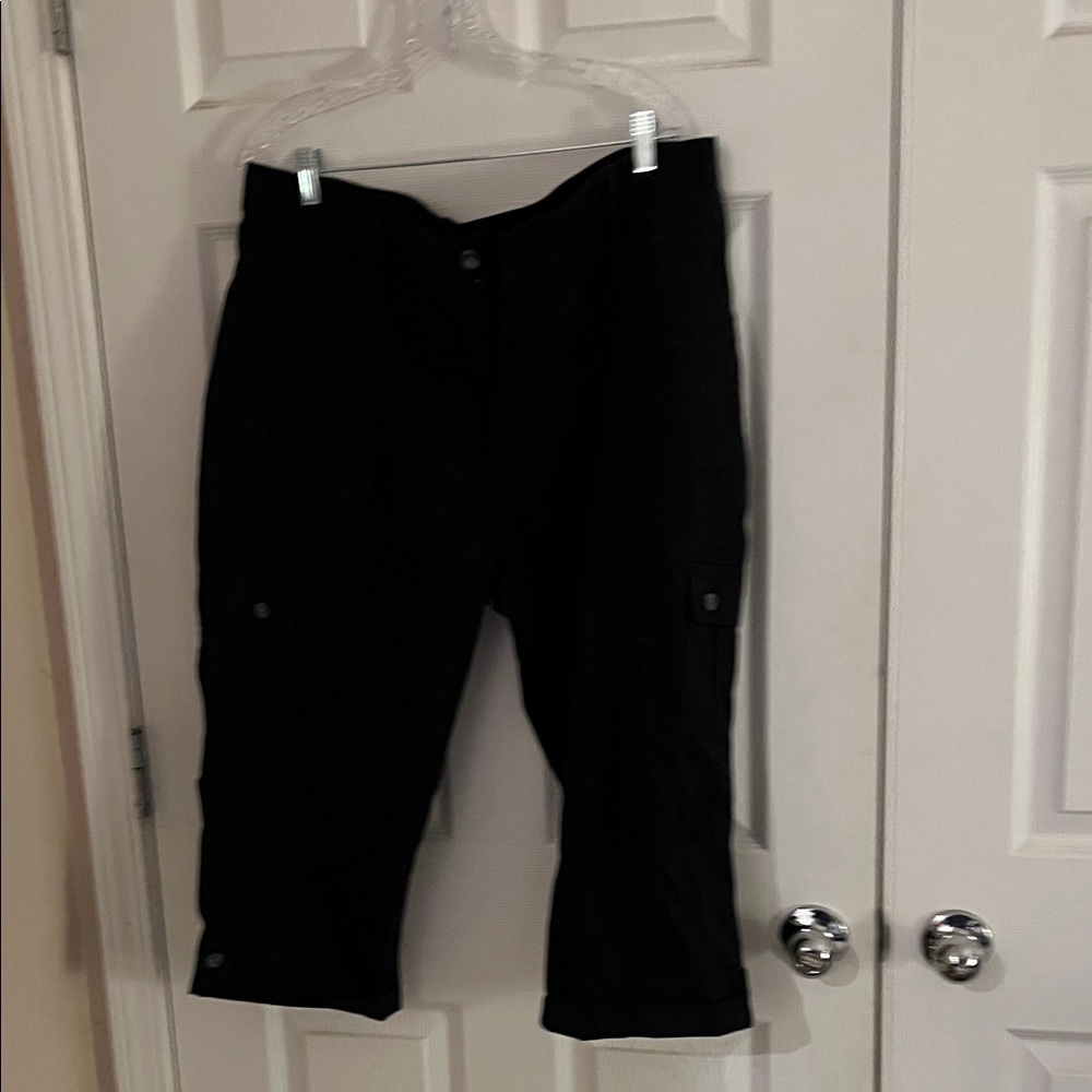 Lee Women's Black Capris